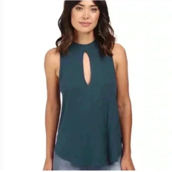 Free People Faye Keyhole Ribbed Top - Picture 3 of 8